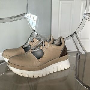 Fly London Platform Sneaker, 39